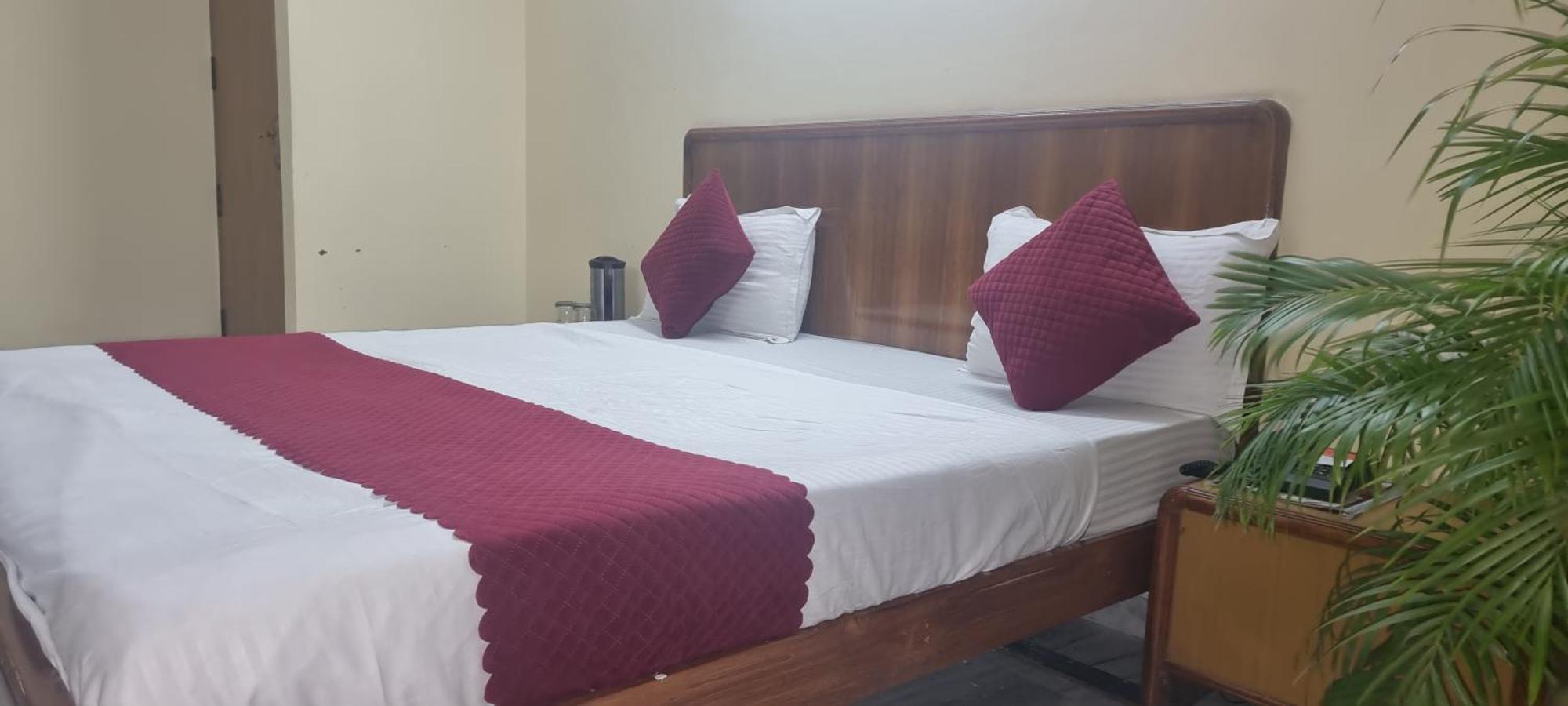 Hotel Har Ki Pauri By Around Stays Haridwar Ngoại thất bức ảnh