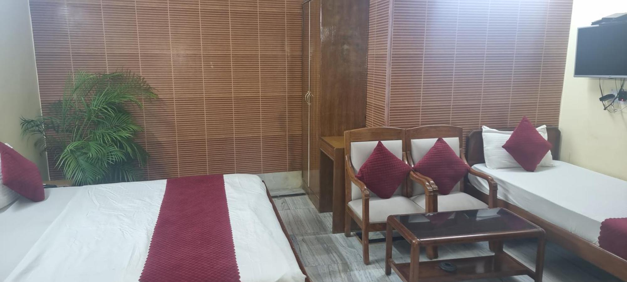 Hotel Har Ki Pauri By Around Stays Haridwar Ngoại thất bức ảnh