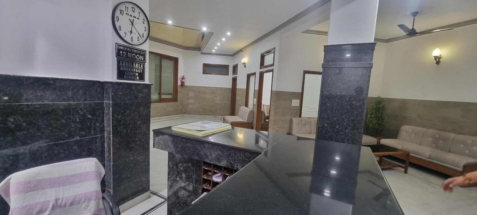 Hotel Har Ki Pauri By Around Stays Haridwar Ngoại thất bức ảnh