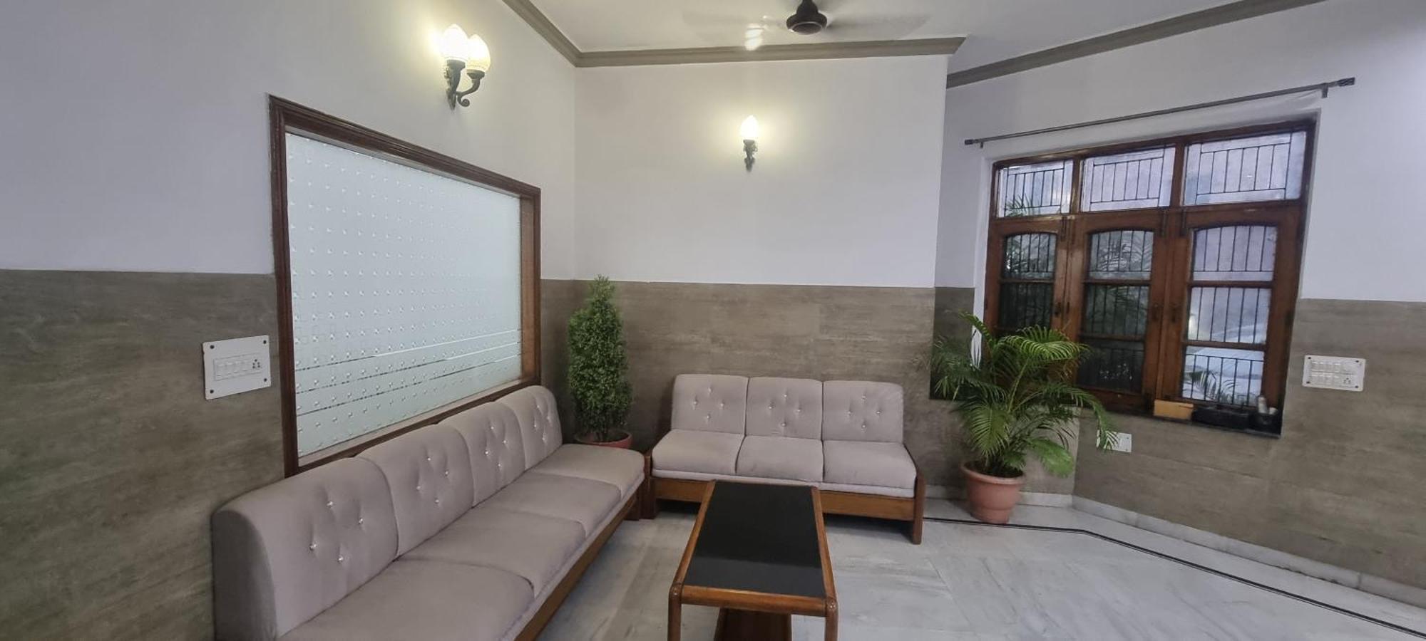 Hotel Har Ki Pauri By Around Stays Haridwar Ngoại thất bức ảnh